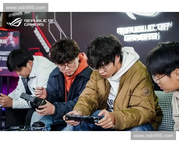 ROG电竞赛事盛典全面升级掀起玩家狂欢热潮聚焦巅峰对决舞台 ROG电竞赛事盛典全面升级掀起玩家狂欢热潮聚焦巅峰对决舞台